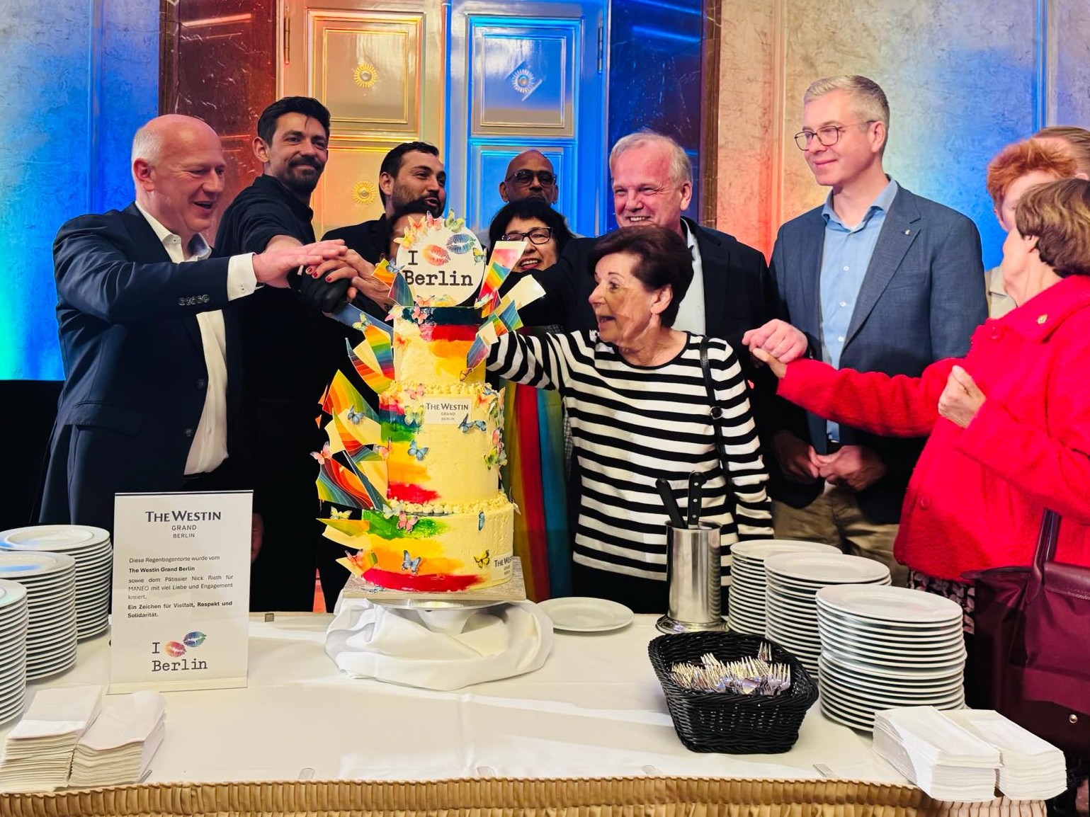 Regenbogenempfang im Berliner Rathaus
